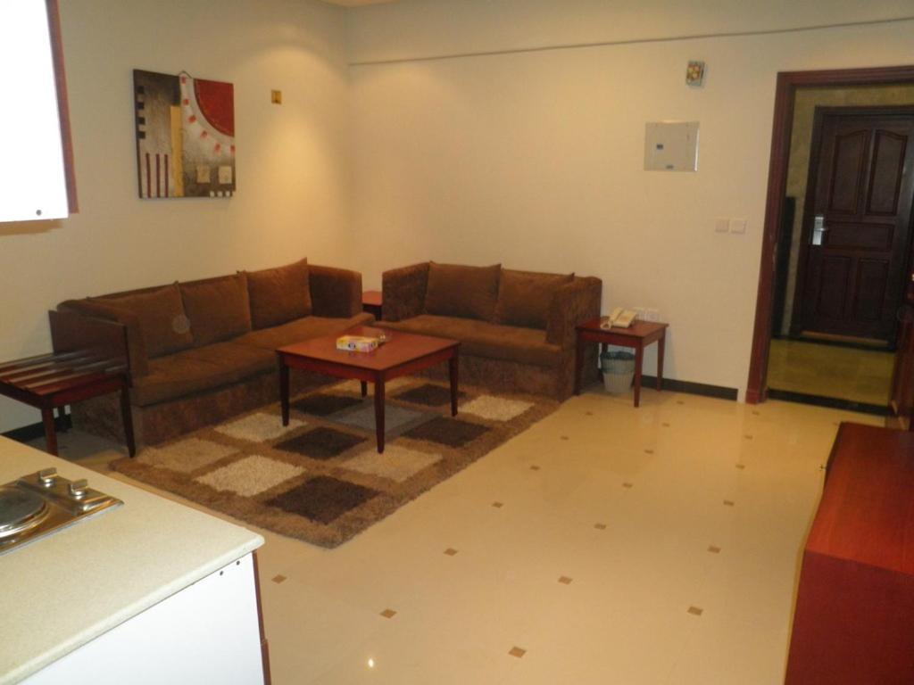 Al Muhaidb Al Nadwa Riade Exterior foto