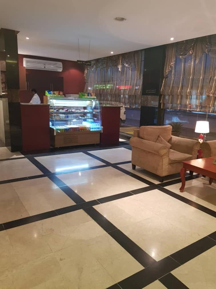 Al Muhaidb Al Nadwa Riade Exterior foto